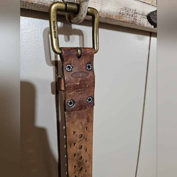 Old Navy Leather Belt - Picture 3 of 4